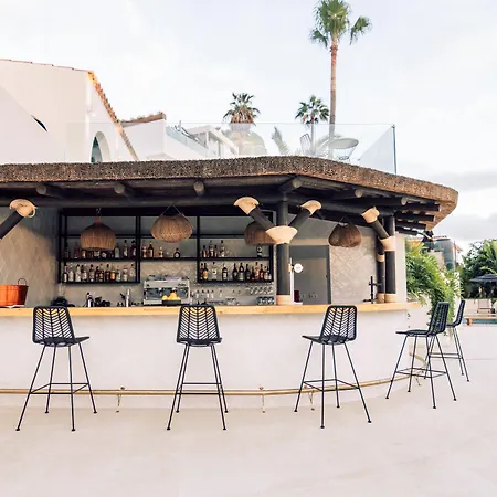 Hotel Estefania Boutique 4*