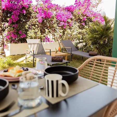 Hotel Estefania Boutique 4*