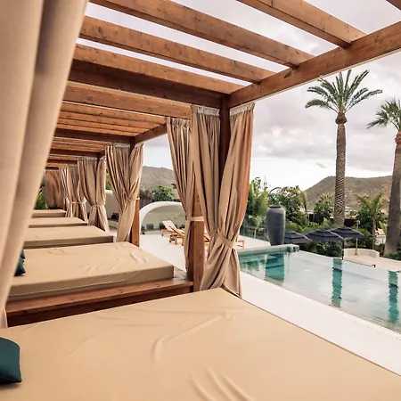 Hotel Estefania Boutique 4*